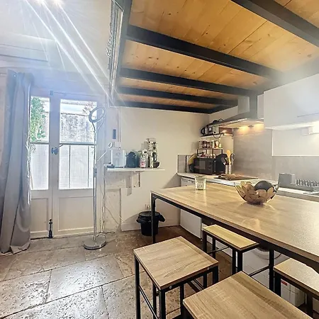 Le Mezz, Avec Mezzanine
